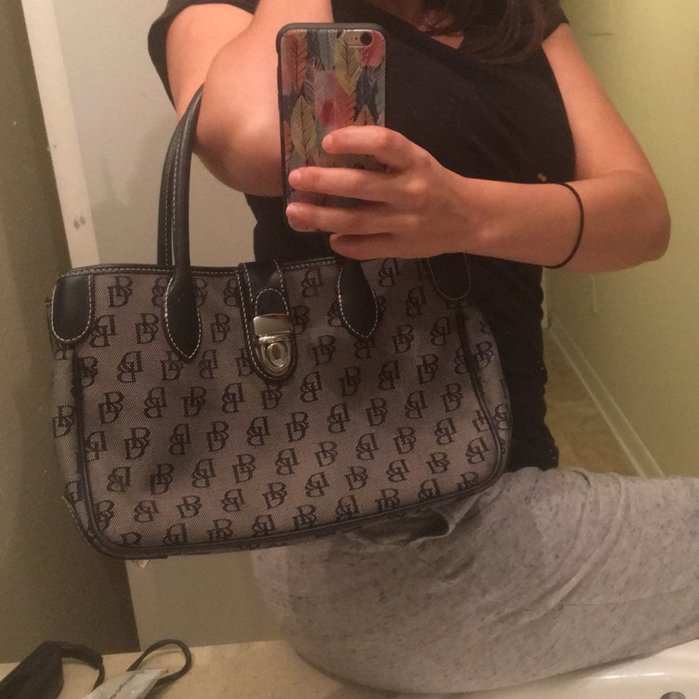 ❌SOLD❌ Dooney and Bourke purse - Picture 6 of 7